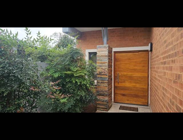 3 BEDROOM TOWNHOUSE FOR SALE IN MONTANA